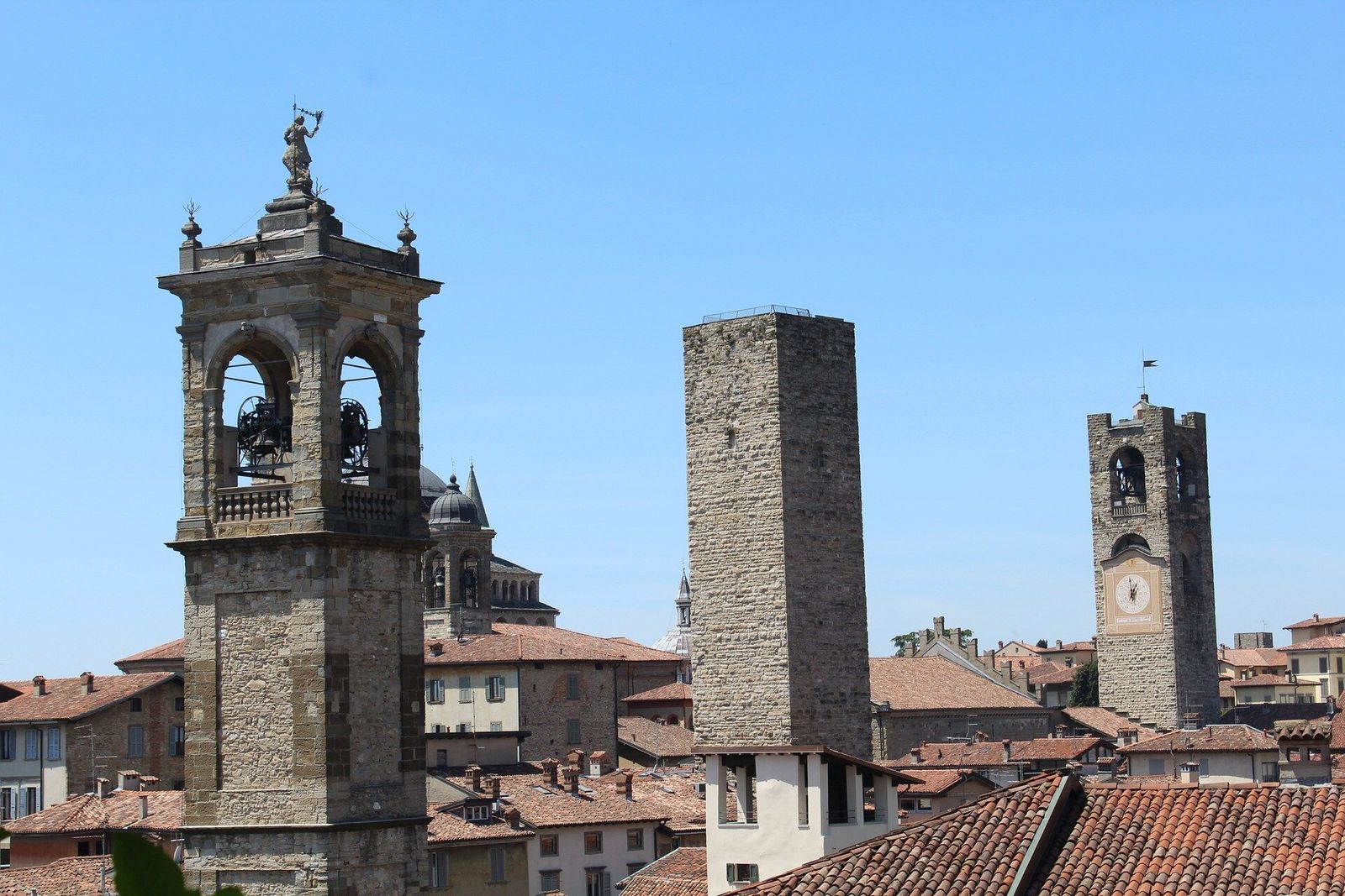 Car hire in Bergamo
