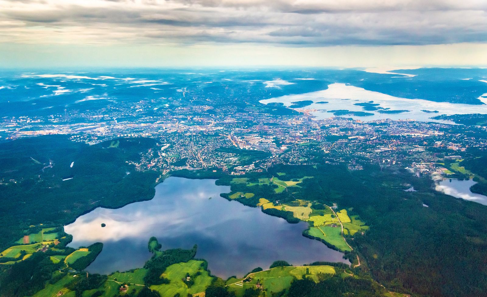 Gardermoen: Wynajem samochodów