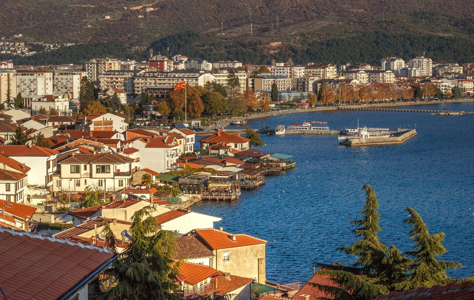 Închirieri auto la Ohrid Aeroport