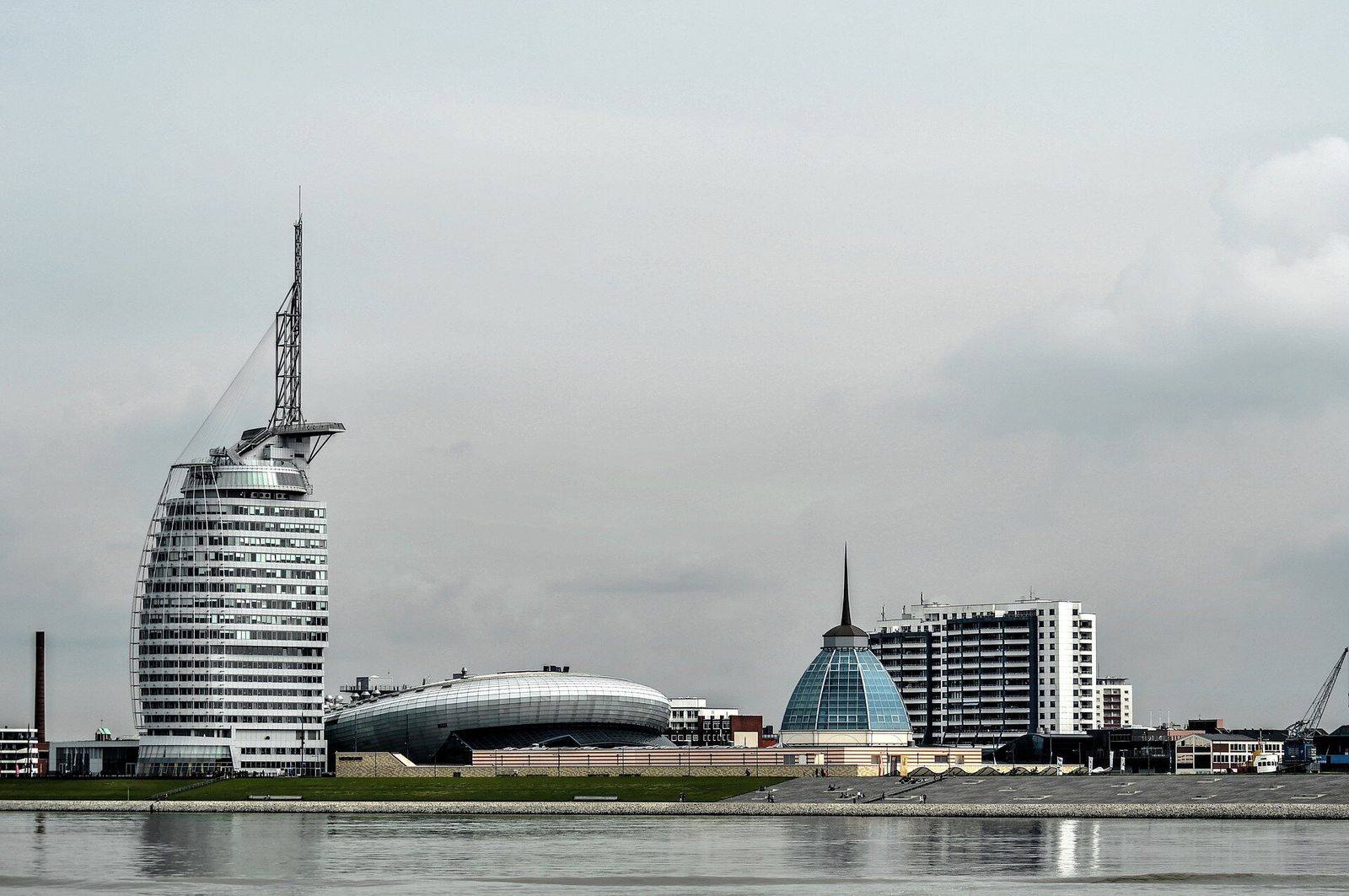 在Wilhelmshaven\n租车